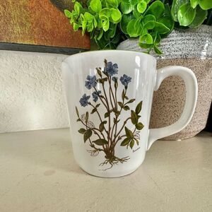R.B. Bernarda Pervinca coffee mug